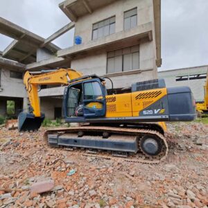 Hyundai 520LC-9 tracked excavator