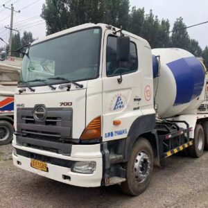 Hino 700 concrete mixer truck