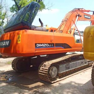 Doosan DH420 tracked excavator