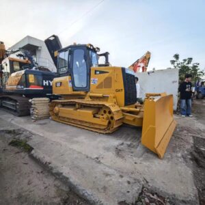 Caterpillar D5K bulldozer